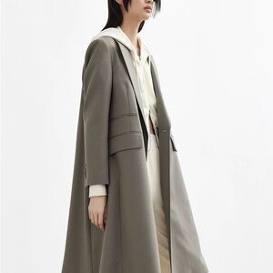 NWT Elegant Women's Trench Coat in Gray